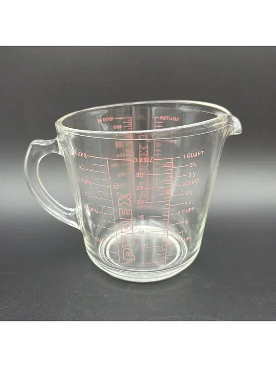 Vintage Pyrex Clear Glass 1 Quart Measuring Cup 532 D Handle Red Lettering - Picture 1 of 12